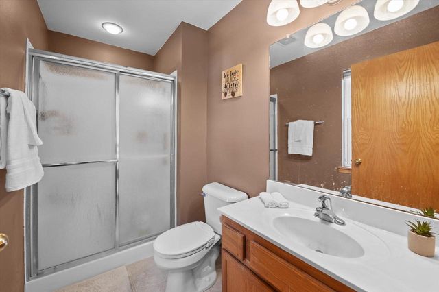 132 Mark Drive, Johnson Creek, WI 53038