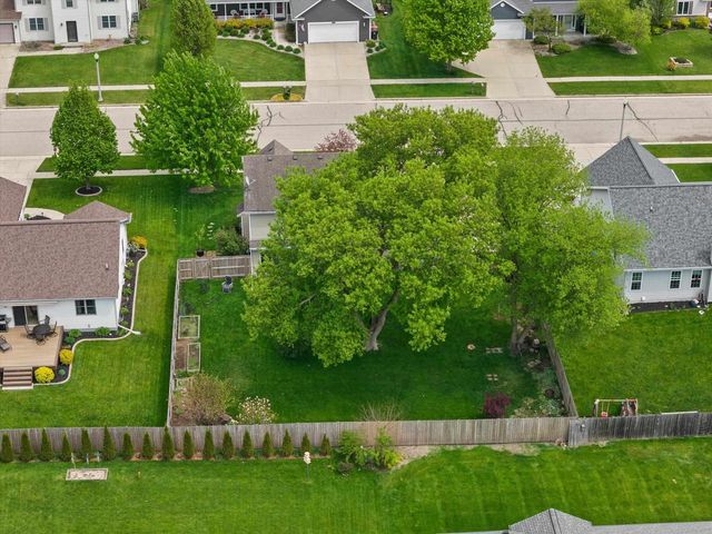 132 Mark Drive, Johnson Creek, WI 53038