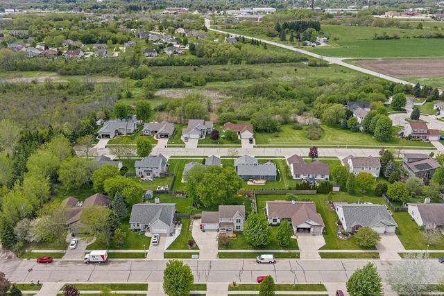 132 Mark Drive, Johnson Creek, WI 53038