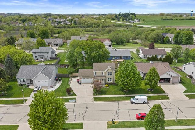 132 Mark Drive, Johnson Creek, WI 53038