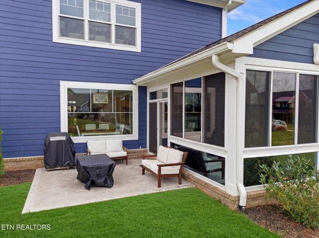 318 Buckhorn Way, Loudon, TN 37774