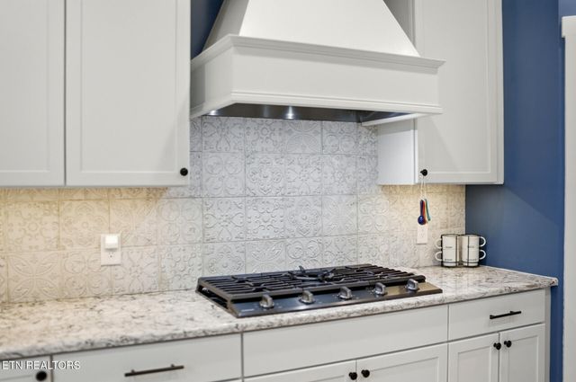 318 Buckhorn Way, Loudon, TN 37774