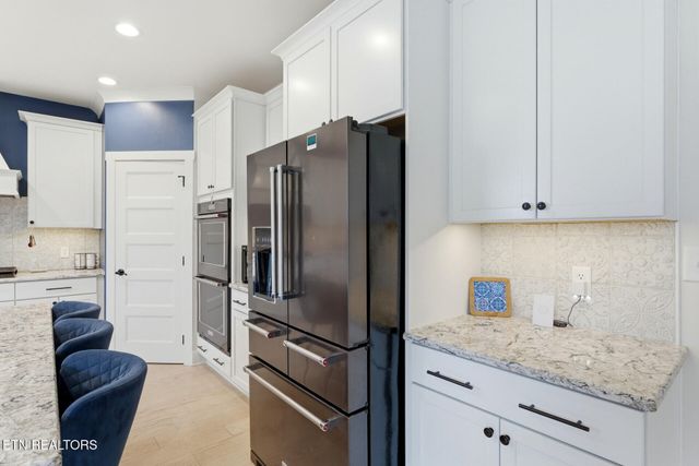 318 Buckhorn Way, Loudon, TN 37774