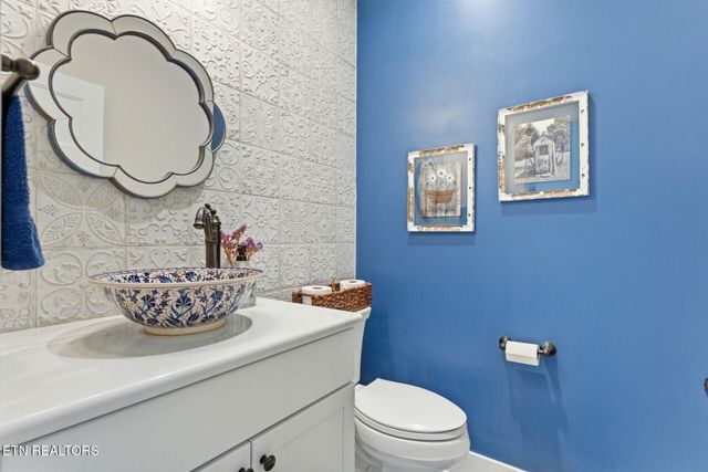 318 Buckhorn Way, Loudon, TN 37774