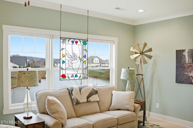 318 Buckhorn Way, Loudon, TN 37774