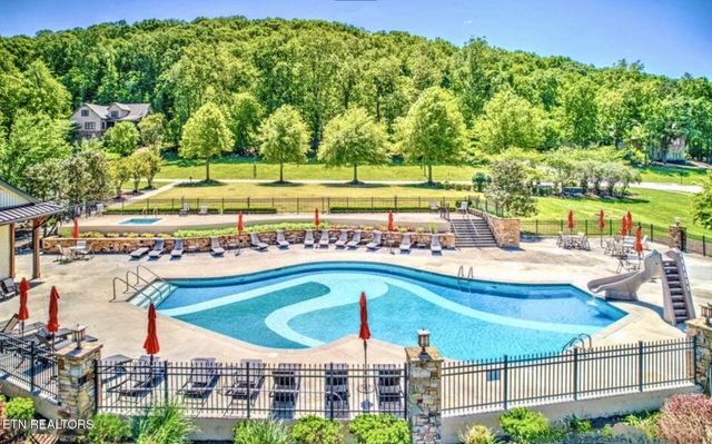 318 Buckhorn Way, Loudon, TN 37774