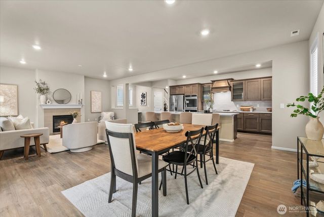 929 121st Avenue SE, Lake Stevens, WA 98258