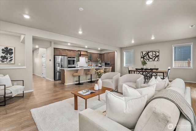 929 121st Avenue SE, Lake Stevens, WA 98258