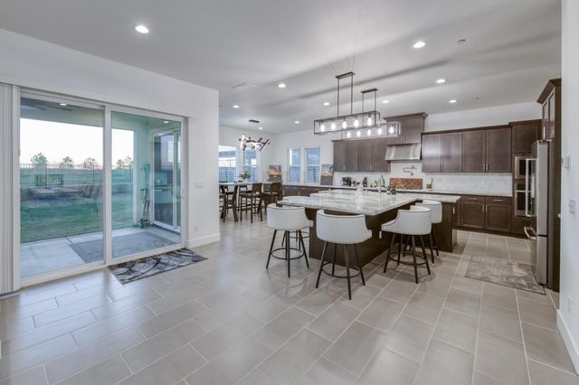 1042 Beaver Pond Loop, Madera, CA 93636