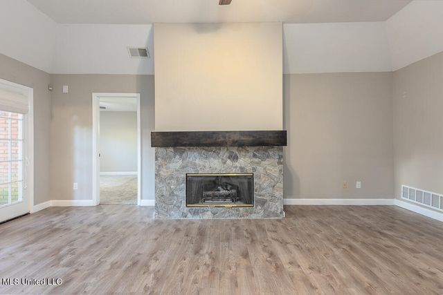 2730 Beaver Head Drive, Nesbit, MS 38651