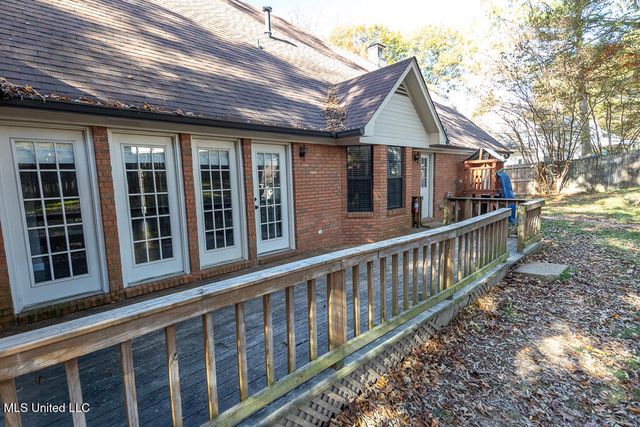 2730 Beaver Head Drive, Nesbit, MS 38651