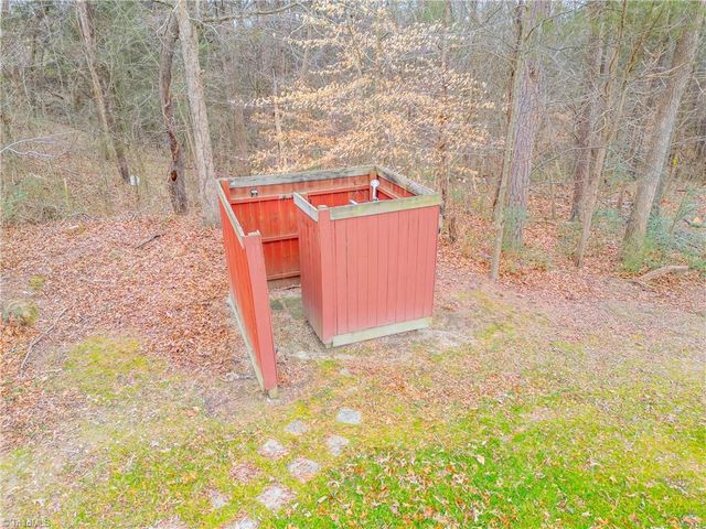 377 Concrete Works Road, Winston-salem, NC 27107