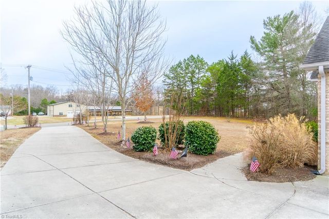 377 Concrete Works Road, Winston-salem, NC 27107