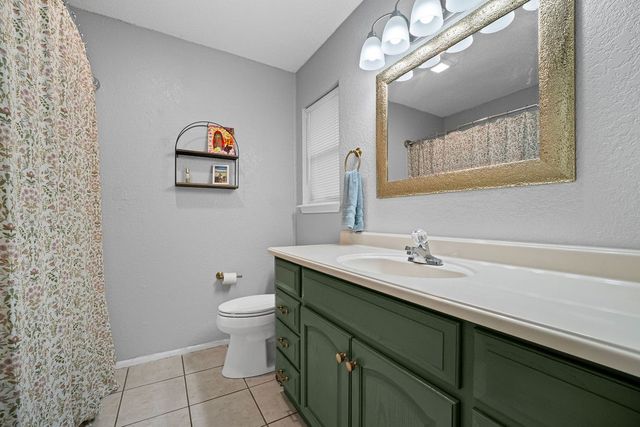 2302 Memorial Pkwy, Portland, TX 78374
