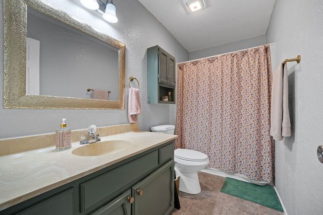 2302 Memorial Pkwy, Portland, TX 78374
