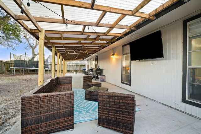 2302 Memorial Pkwy, Portland, TX 78374