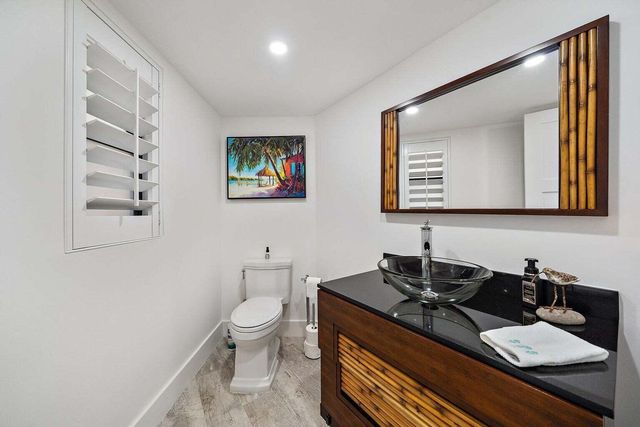 19800 S Sandpointe Bay Drive 210, Tequesta, FL 33469