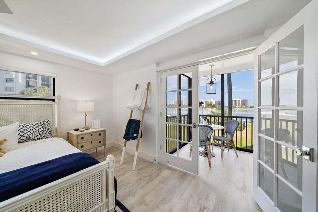 19800 S Sandpointe Bay Drive 210, Tequesta, FL 33469