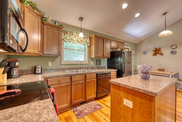 2270 Valley View Drive, Hiawassee, GA 30546