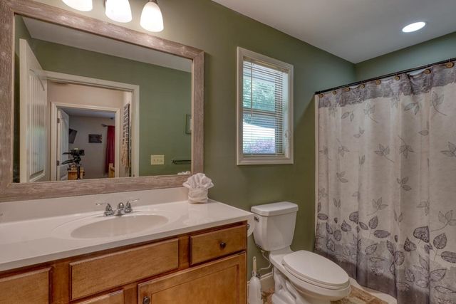 2270 Valley View Drive, Hiawassee, GA 30546