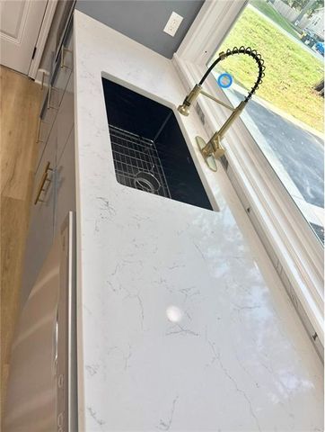 7019 W 69th Terrace, Overland Park, KS 66204