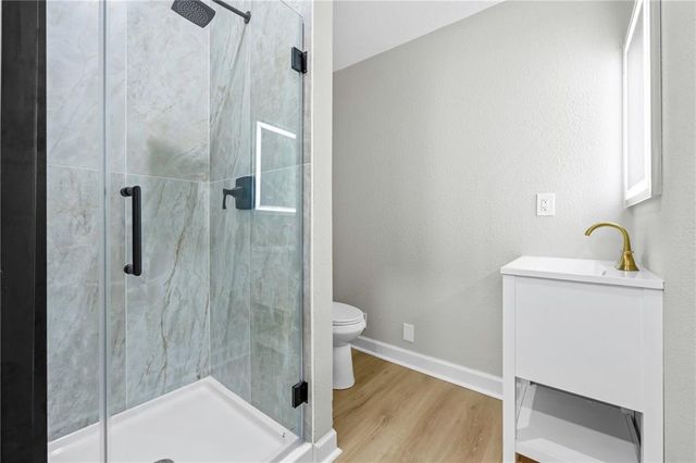 7019 W 69th Terrace, Overland Park, KS 66204