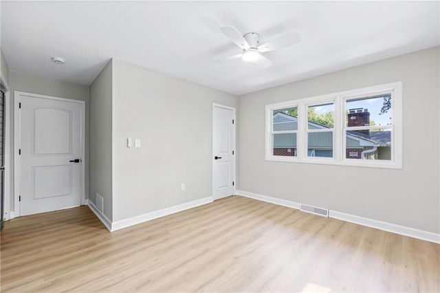 7019 W 69th Terrace, Overland Park, KS 66204