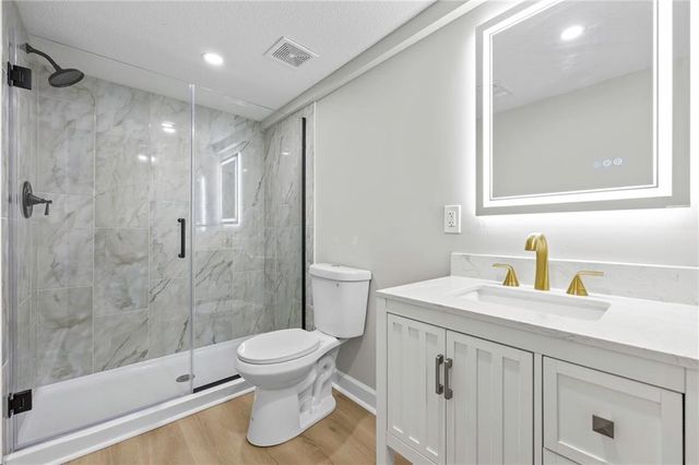 7019 W 69th Terrace, Overland Park, KS 66204