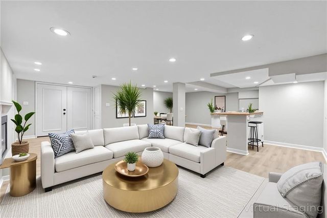 7019 W 69th Terrace, Overland Park, KS 66204