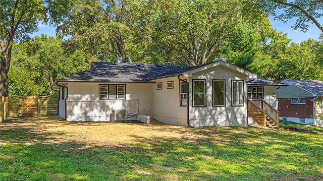 7019 W 69th Terrace, Overland Park, KS 66204