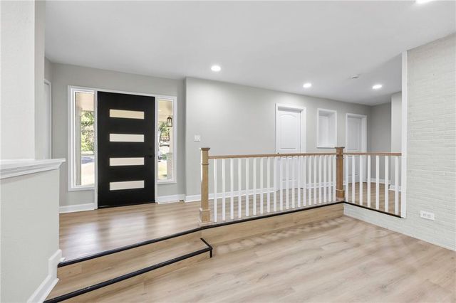 7019 W 69th Terrace, Overland Park, KS 66204