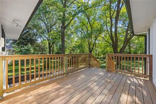 7019 W 69th Terrace, Overland Park, KS 66204