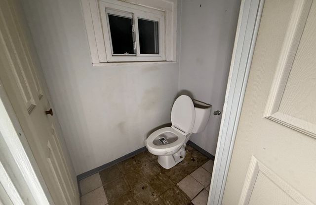 2831 Custer Ave, Baldwin Boro, PA 15227