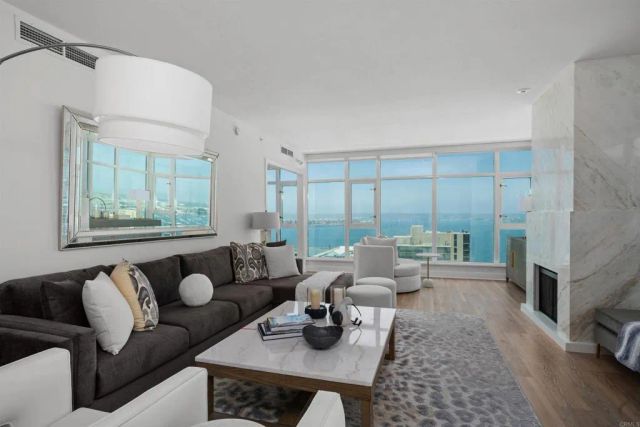 1205 Pacific HWY 1801, San Diego, CA 92101