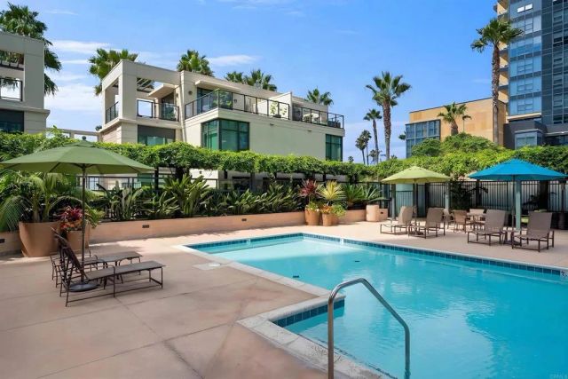 1205 Pacific HWY 1801, San Diego, CA 92101