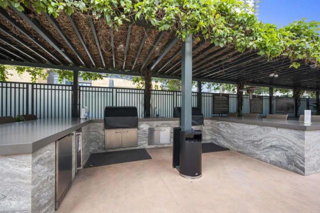 1205 Pacific HWY 1801, San Diego, CA 92101