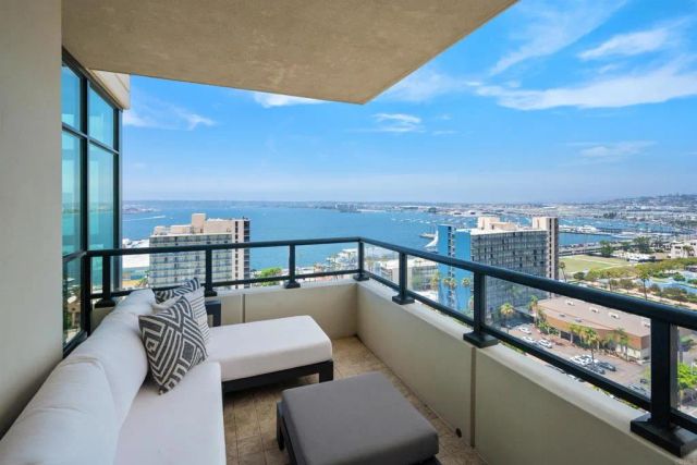 1205 Pacific HWY 1801, San Diego, CA 92101