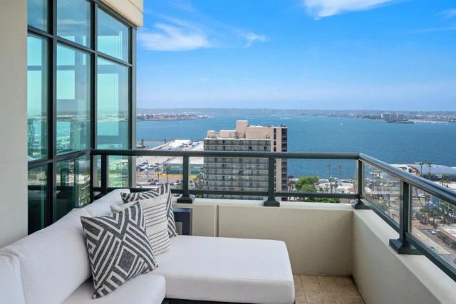 1205 Pacific HWY 1801, San Diego, CA 92101