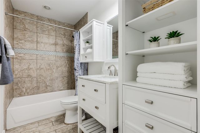 2802 Douglas CV, Lago Vista, TX 78645