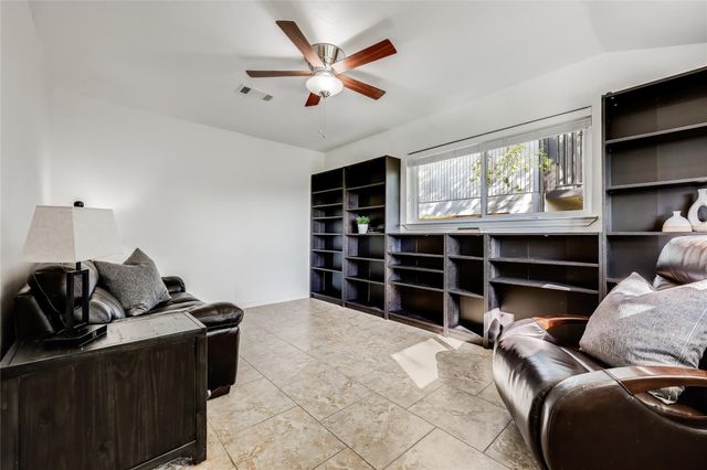 2802 Douglas CV, Lago Vista, TX 78645