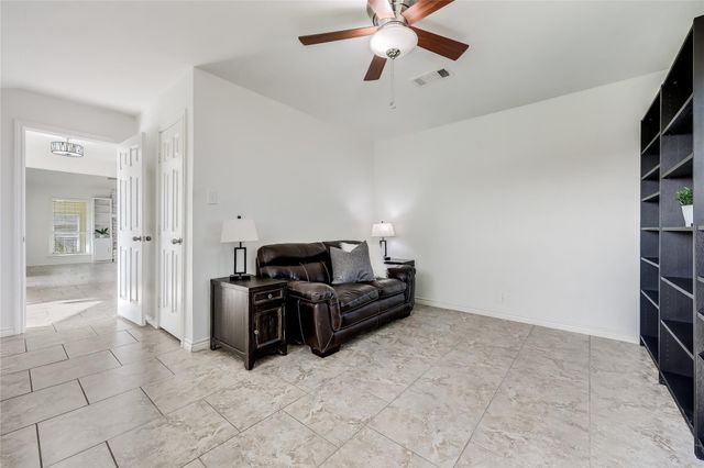 2802 Douglas CV, Lago Vista, TX 78645