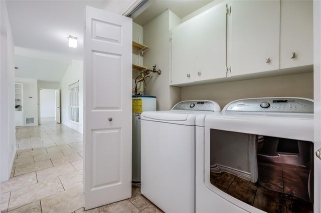 2802 Douglas CV, Lago Vista, TX 78645