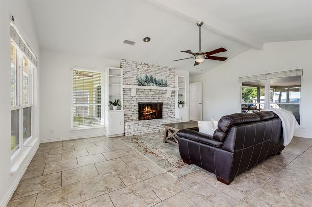 2802 Douglas CV, Lago Vista, TX 78645