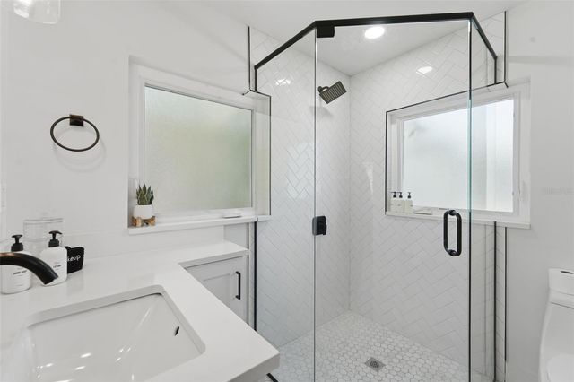 102 W KING STREET, Orlando, FL 32804