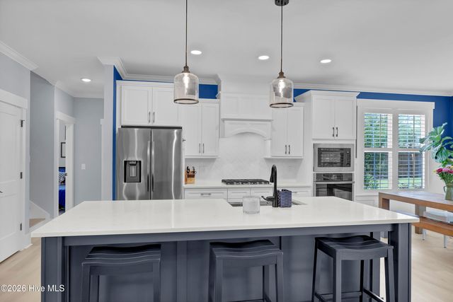 194 Hampton Court, Hampstead, NC 28443