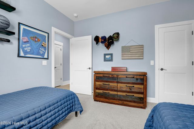 194 Hampton Court, Hampstead, NC 28443