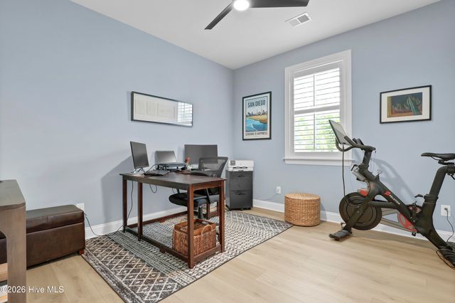 194 Hampton Court, Hampstead, NC 28443