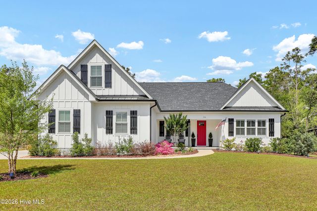 194 Hampton Court, Hampstead, NC 28443