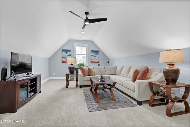 194 Hampton Court, Hampstead, NC 28443