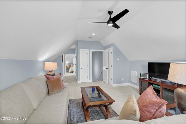194 Hampton Court, Hampstead, NC 28443